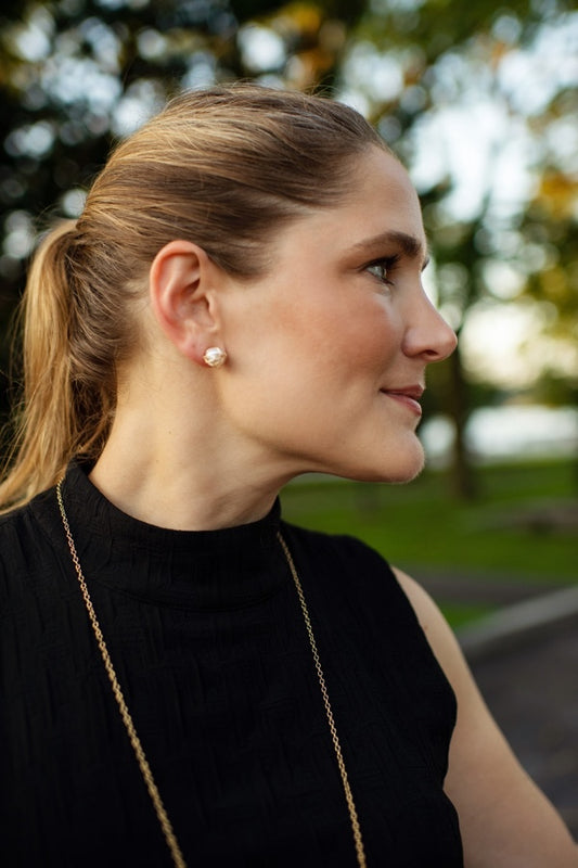 Wrapped Pearl Stud earrings